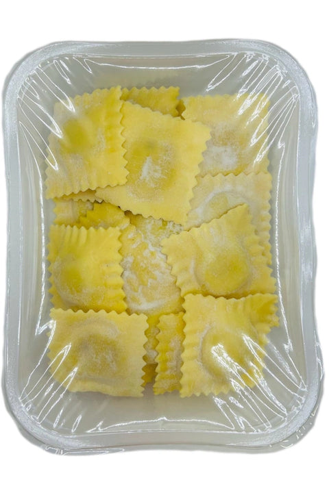 Ravioli Nudeln mit dünnem Teig und der Füllung "Veltlinertraum extra" - Kürbis, 250g Produktbild von Pastificio